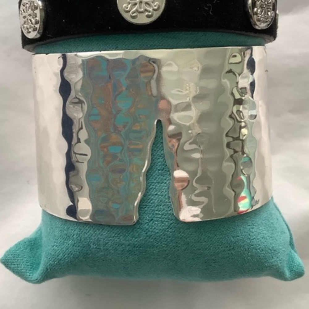 Rustic Cuff Silver Cuff Bracelet Hammered And Ear… - image 8